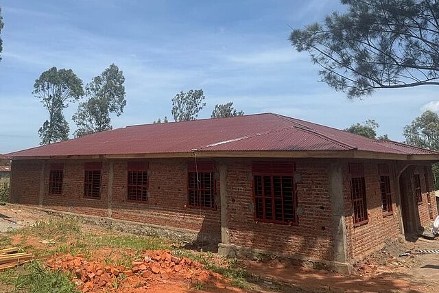 Bau einer Klinik im Kongo in Afrika